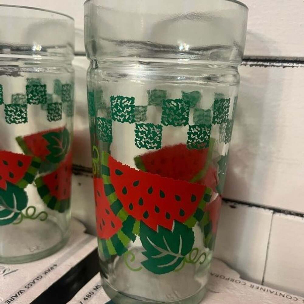 Set of 16 Vintage Anchor Hocking Golden Harvest Glass Tumblers-Watermelon Design - Picture 4 of 4